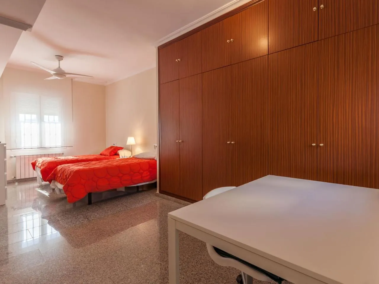 Holiday Home Nervion: Ciudad Jardin Sewilla Hiszpania